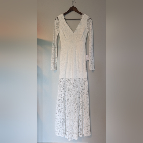 Lulu's Way To Be Loved White Lace Long Sleeve Maxi Dress - Picture 3 of 12